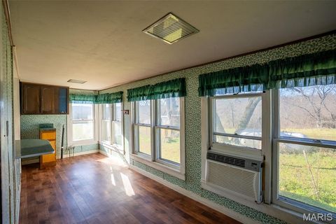 Tiny photo for 1508 N Davis Hollow Road, Richland, MO 65556 (MLS # 26031417)