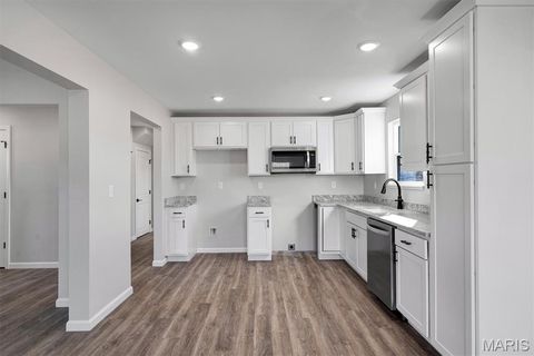 Tiny photo for 203 Pacific Avenue, Union, MO 63084 (MLS # 26018649)