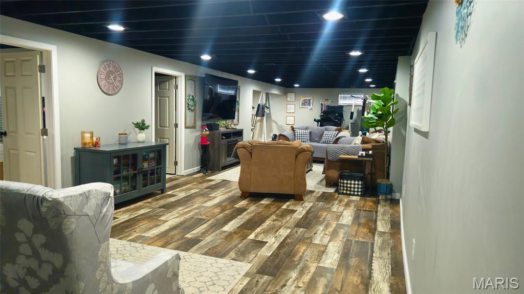 Ridgewood 01 - Residential