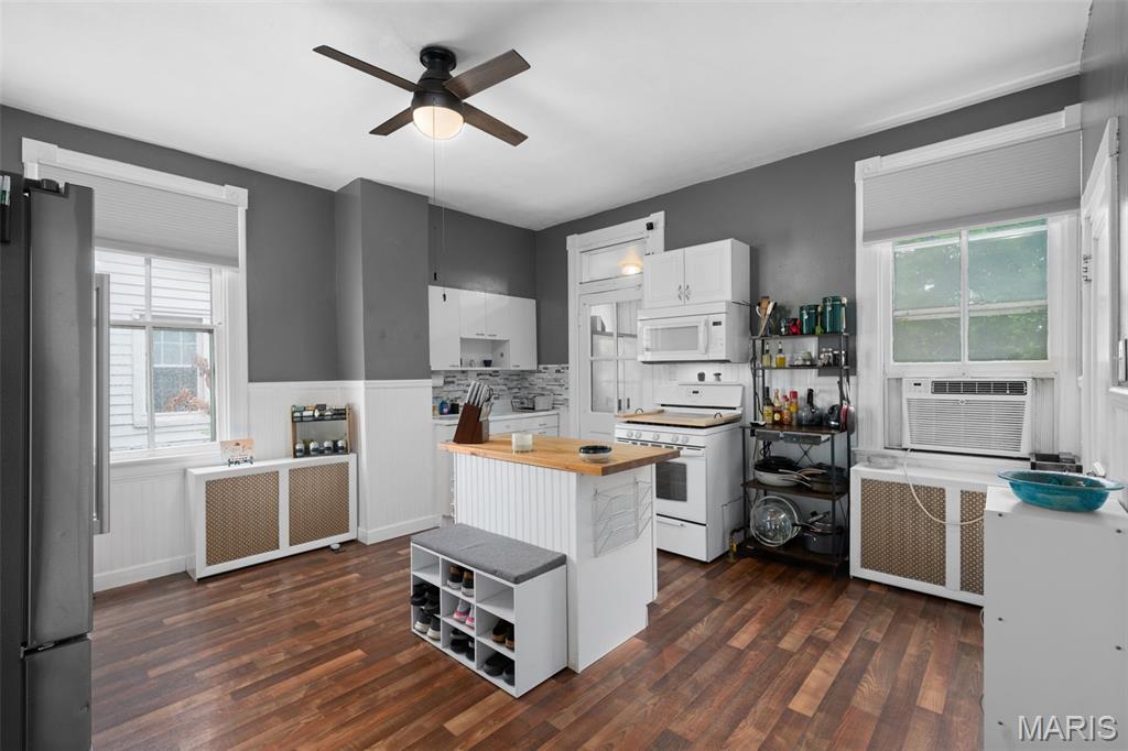 McDermotts Sub Of Hoffmeister Heights - Residential