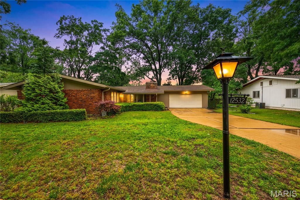 Photo of 12532 Fee Fee Road, St Louis, MO 63146 (MLS # 26017171)