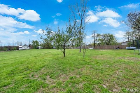 Tiny photo for 2246 E Highway 47, Winfield, MO 63389 (MLS # 26006027)