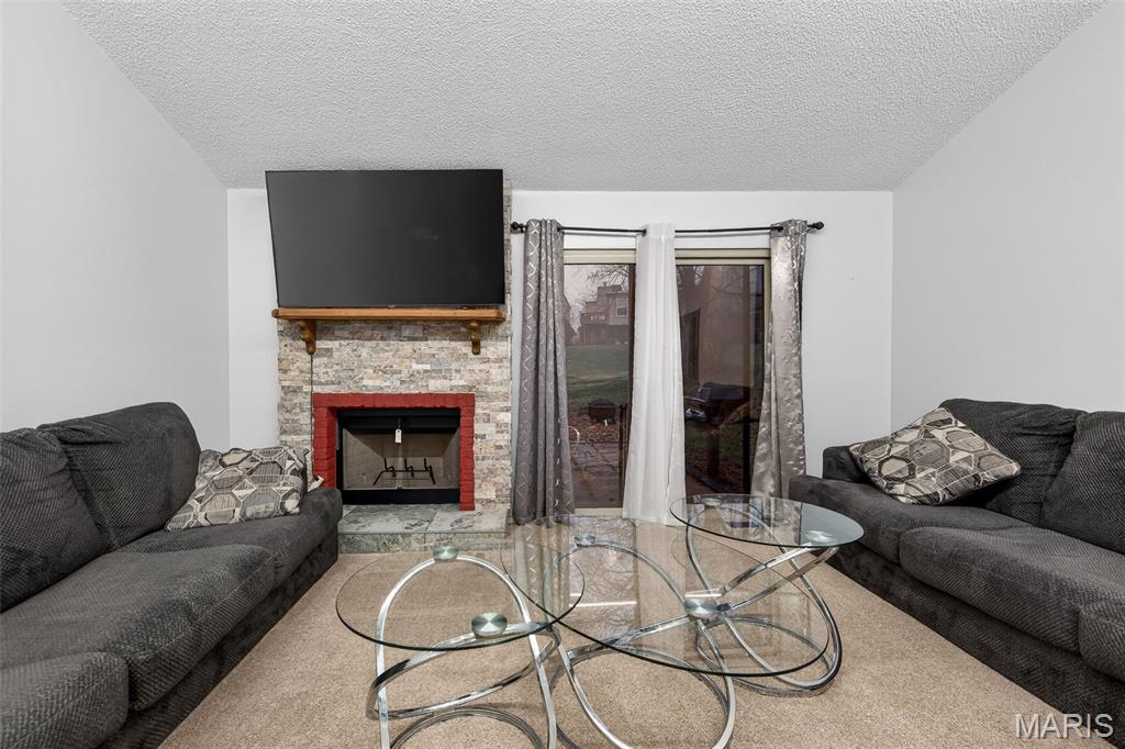 1601 Country Hill Lane