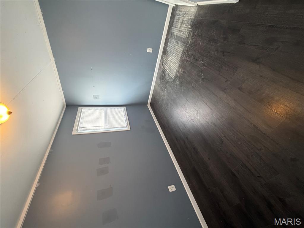 De Porres - Residential Lease