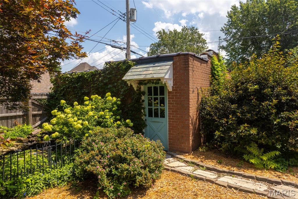 7457 Elm Avenue