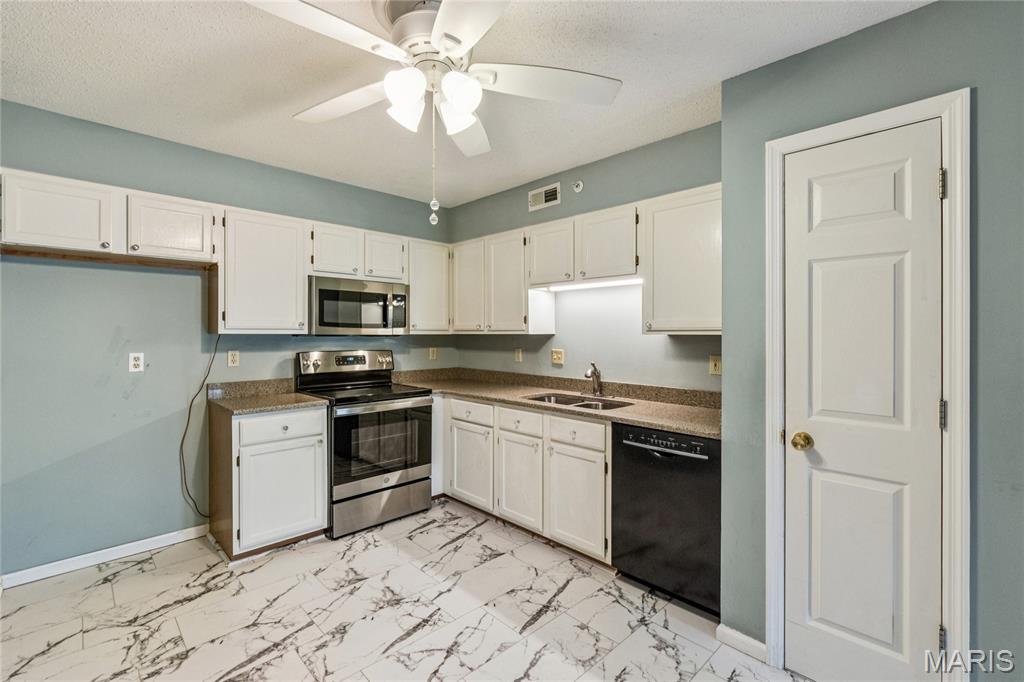 Country Stone Manor Condo 1 - Residential