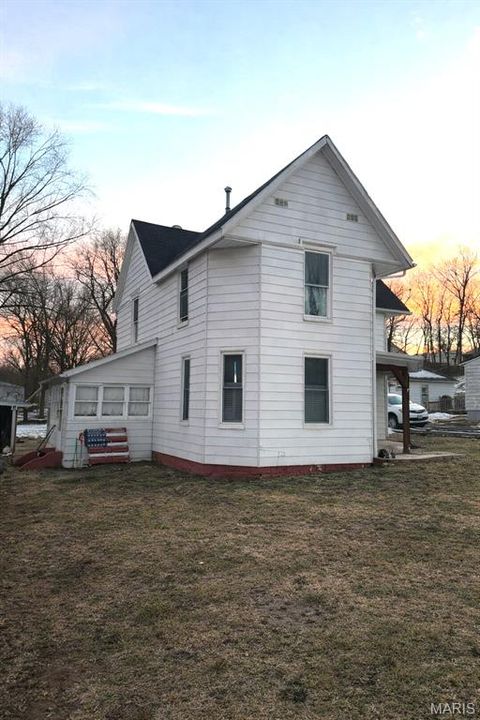 Photo of 123 Bluff Street, Frankford, MO 63441 (MLS # 26011662)