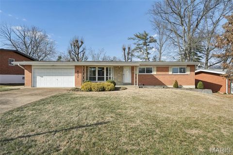 9233 Queenston Drive Crestwood MO 63126