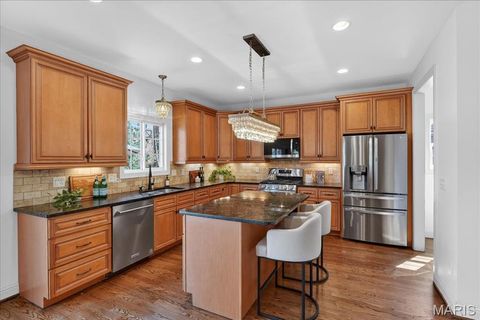 Tiny photo for 350 S Van Buren Avenue, Kirkwood, MO 63122 (MLS # 26006510)