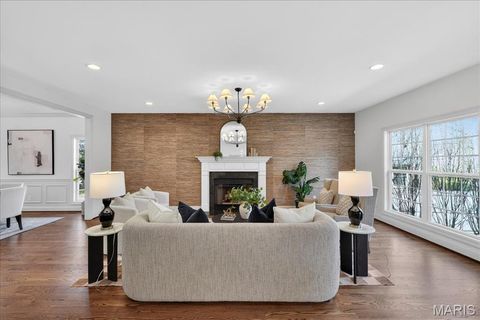 Tiny photo for 350 S Van Buren Avenue, Kirkwood, MO 63122 (MLS # 26006510)