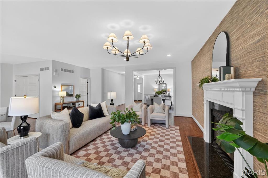 Section 1-44-5 Bdy Adj Aka 350 South - Residential