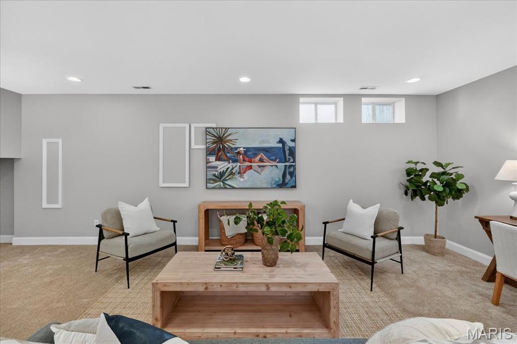 Section 1-44-5 Bdy Adj Aka 350 South - Residential