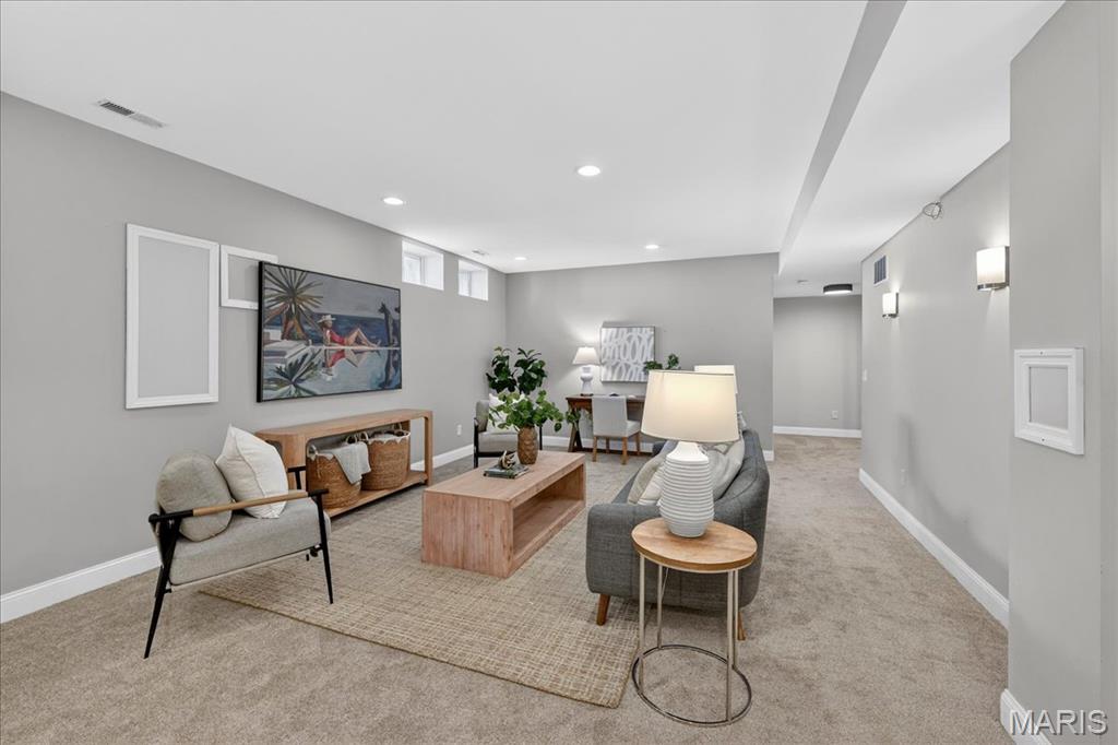 Section 1-44-5 Bdy Adj Aka 350 South - Residential