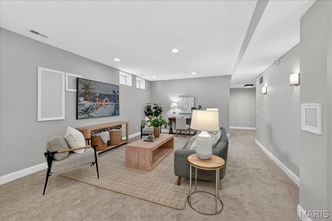 Tiny photo for 350 S Van Buren Avenue, Kirkwood, MO 63122 (MLS # 26006510)