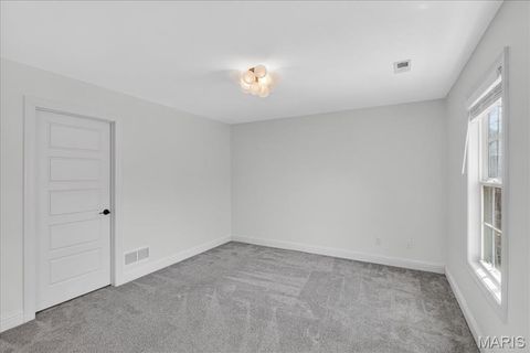 Tiny photo for 350 S Van Buren Avenue, Kirkwood, MO 63122 (MLS # 26006510)