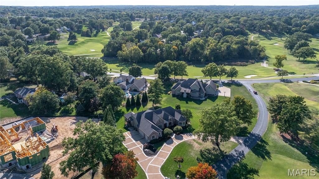 2 Fairlake Drive