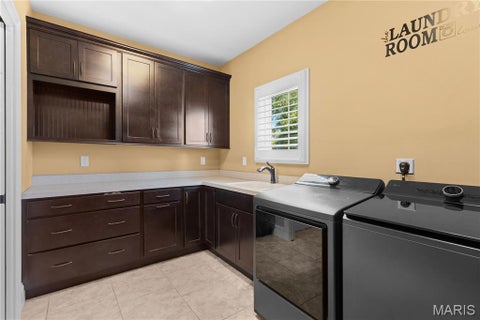 Tiny photo for 2 Fairlake Drive, Chesterfield, MO 63005 (MLS # 26064265)