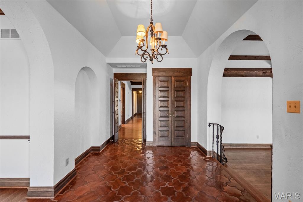 Bellerive Country Club Grounds - Residential