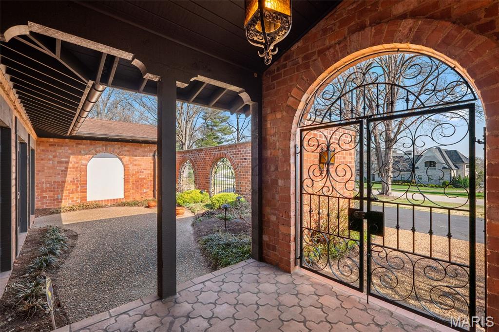 Bellerive Country Club Grounds - Residential