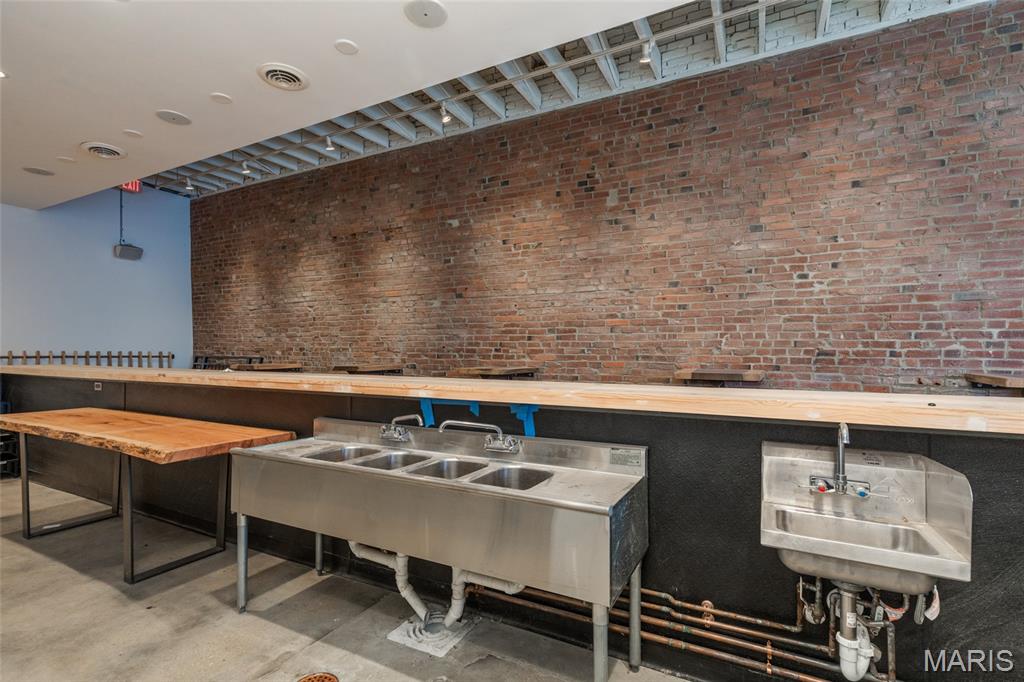 Stoddard Add - Commercial Sale