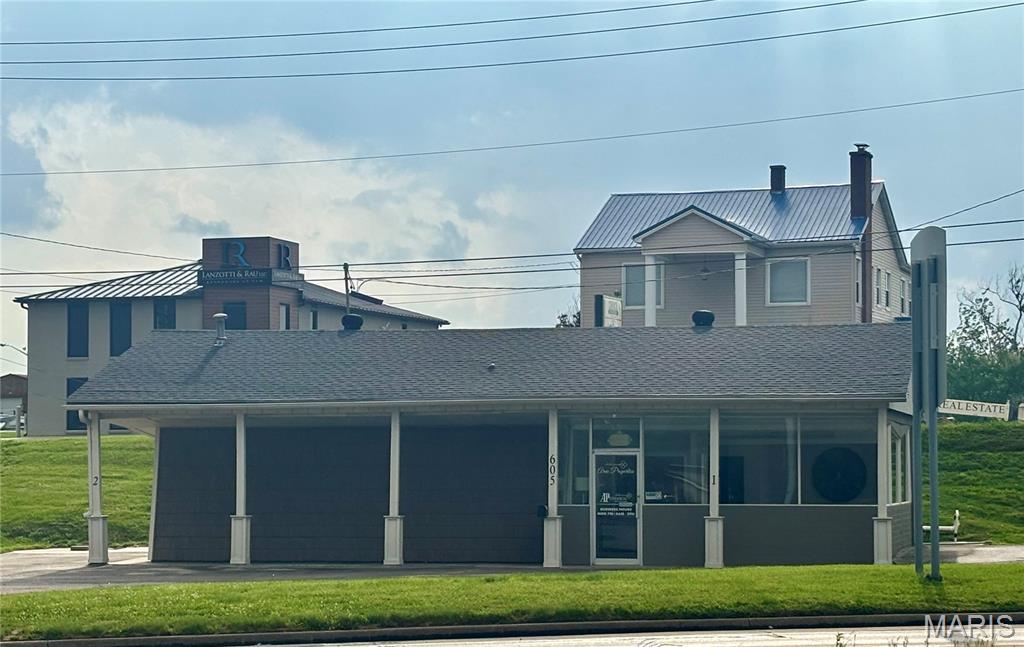 Photo 1 of 11 — 605 N Kingshighway Street, Cape Girardeau, MO 63701