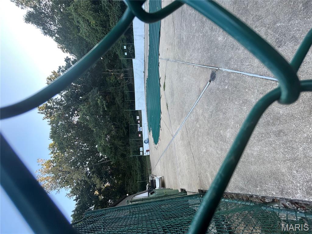 Braeshire Condo - Residential