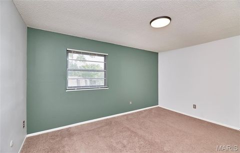 Tiny photo for 221 Braeshire Drive #A, Ballwin, MO 63021 (MLS # 26012622)