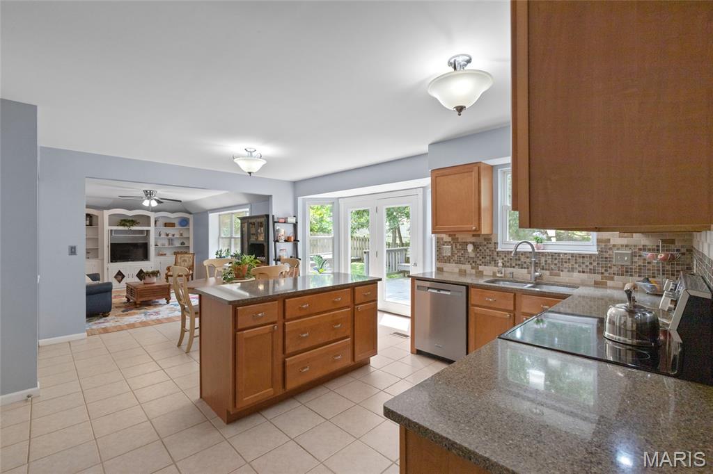 6508 Covington Oaks Drive