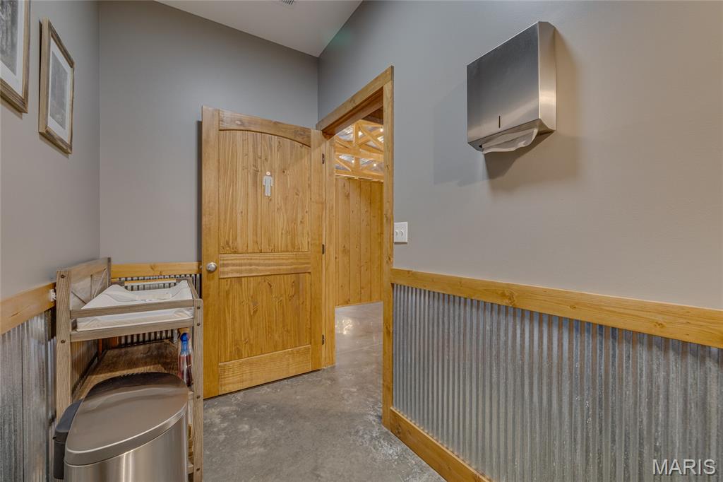 none - Commercial Sale