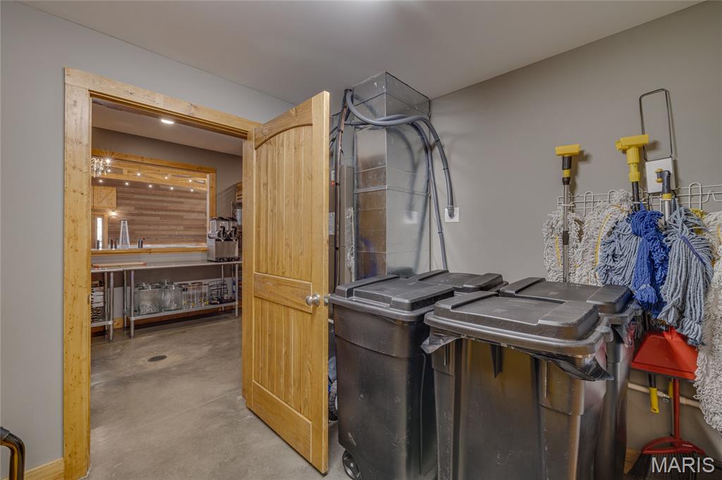 none - Commercial Sale