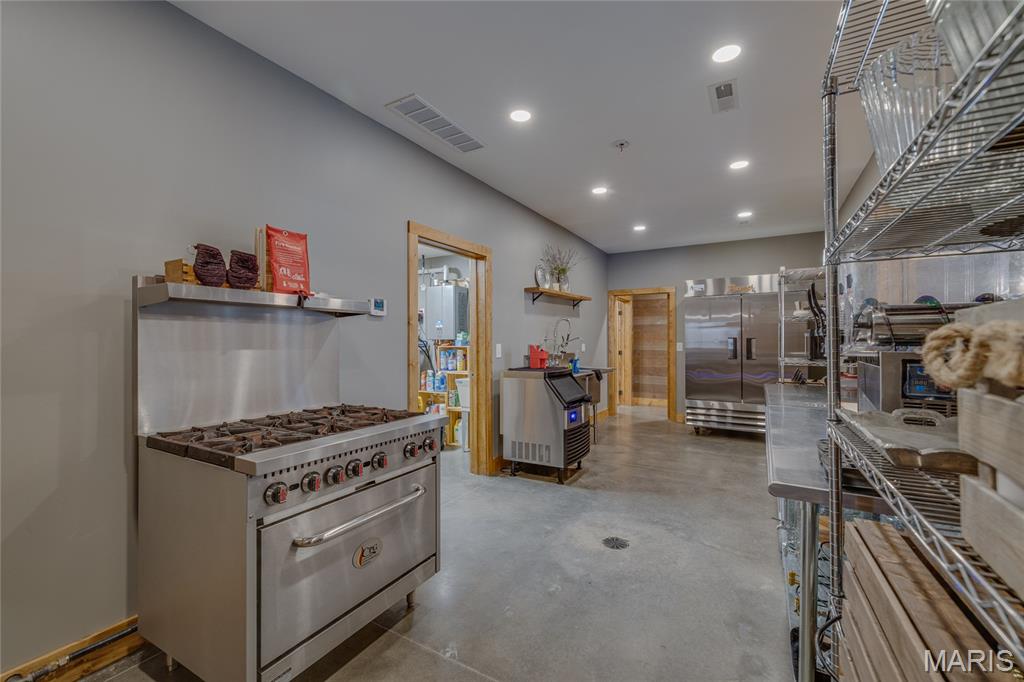 none - Commercial Sale