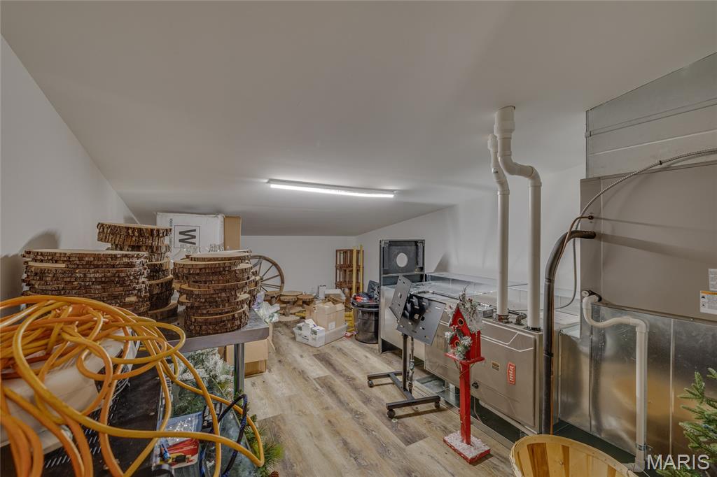 none - Commercial Sale