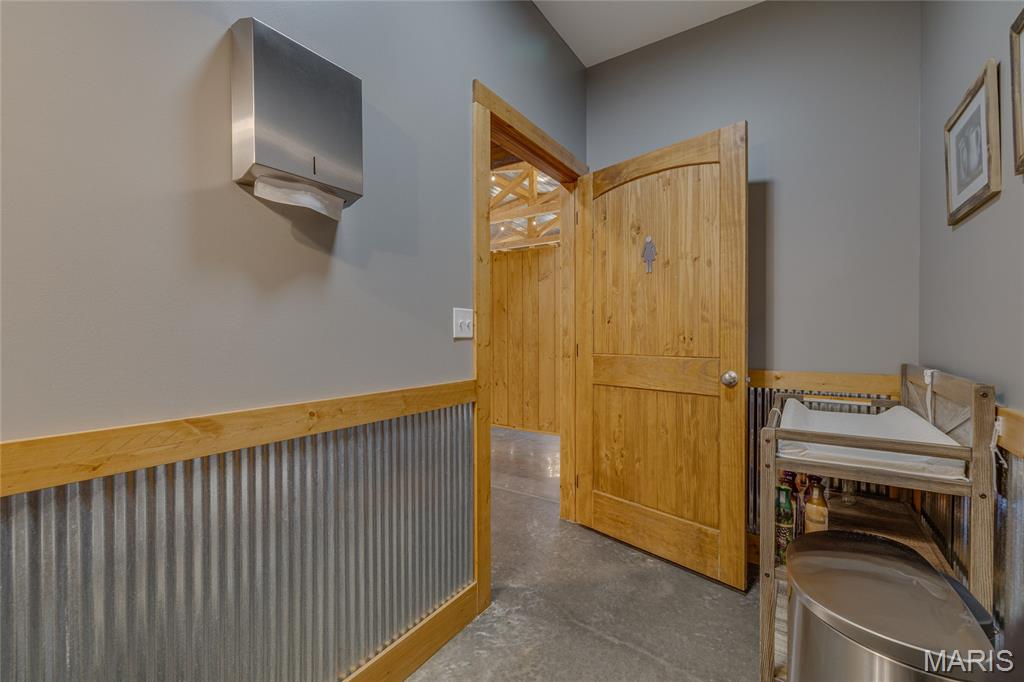 none - Commercial Sale