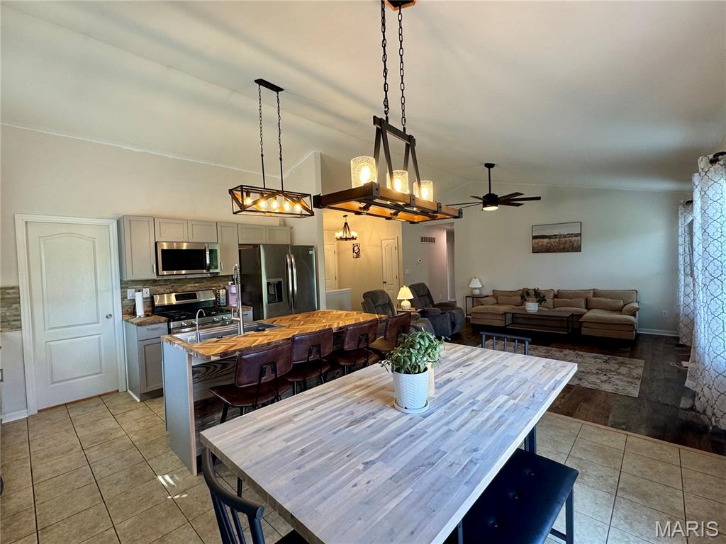 Pevely Heights 02 - Residential