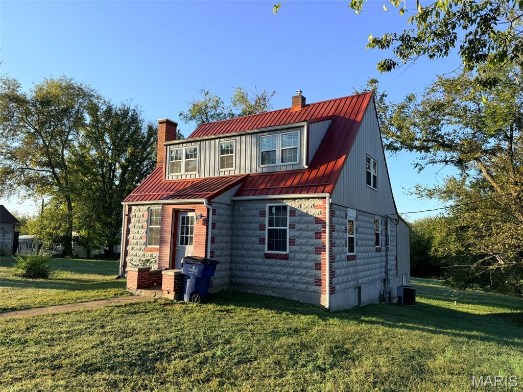 Lutesville - Residential