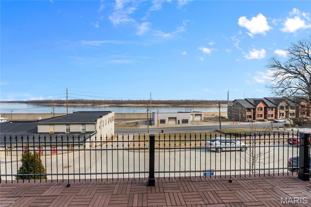 Riverview Court Sub - Residential