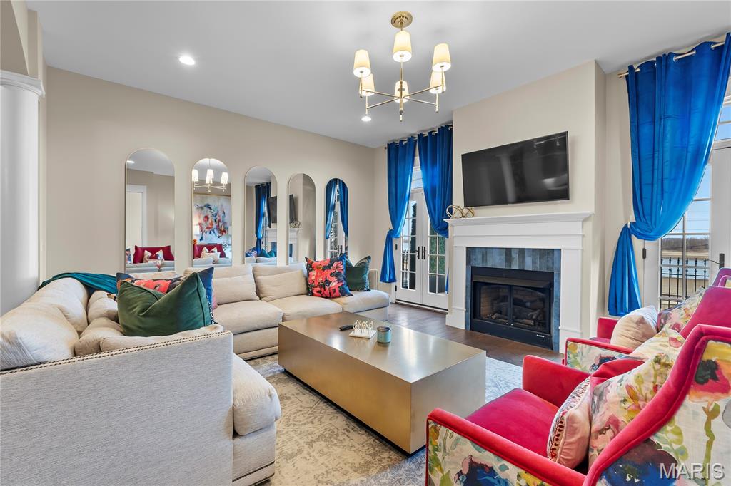 Riverview Court Sub - Residential