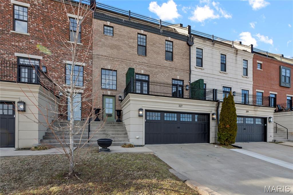 Riverview Court Sub - Residential