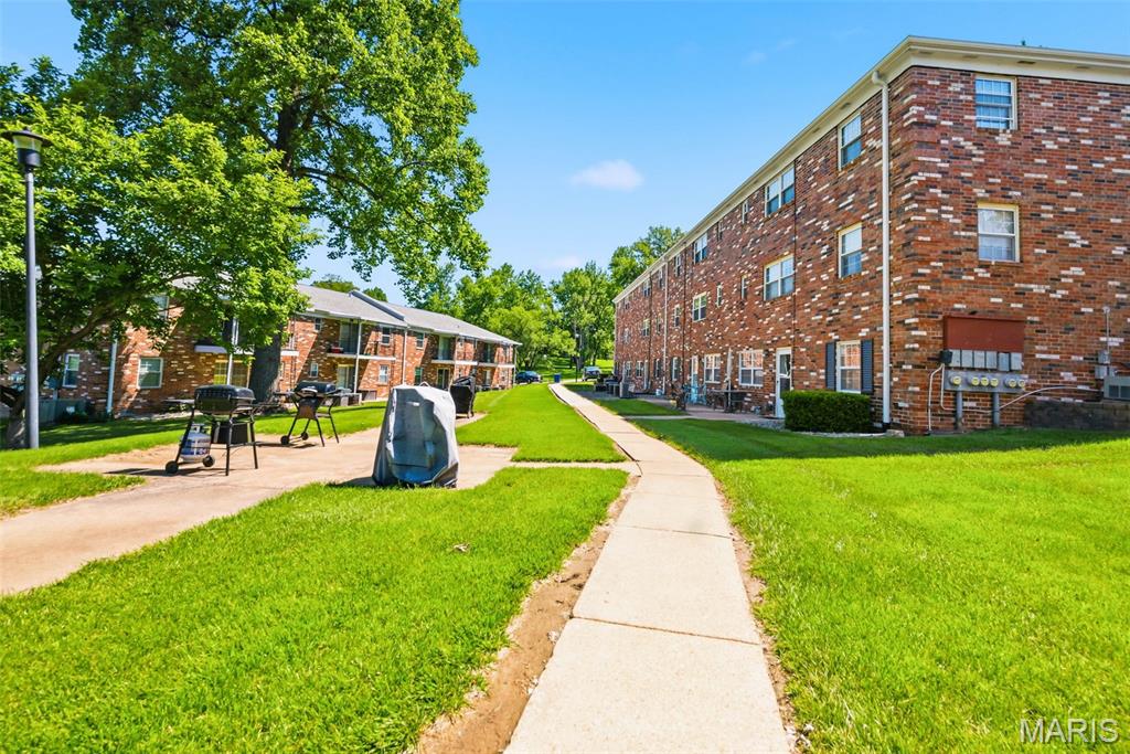 Bridgecrest Estates 2 Condo - Residential