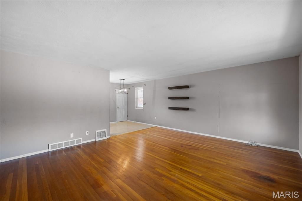 Photo of 7305 Coronado Avenue, St Louis, MO 63116 (MLS # 26020375)