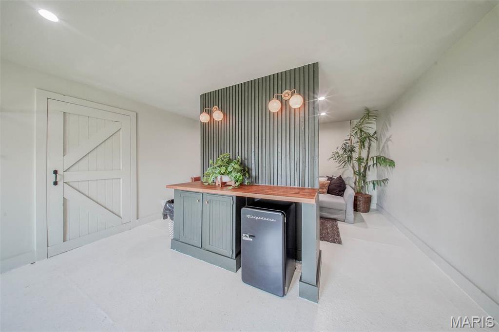 County - Commercial Sale