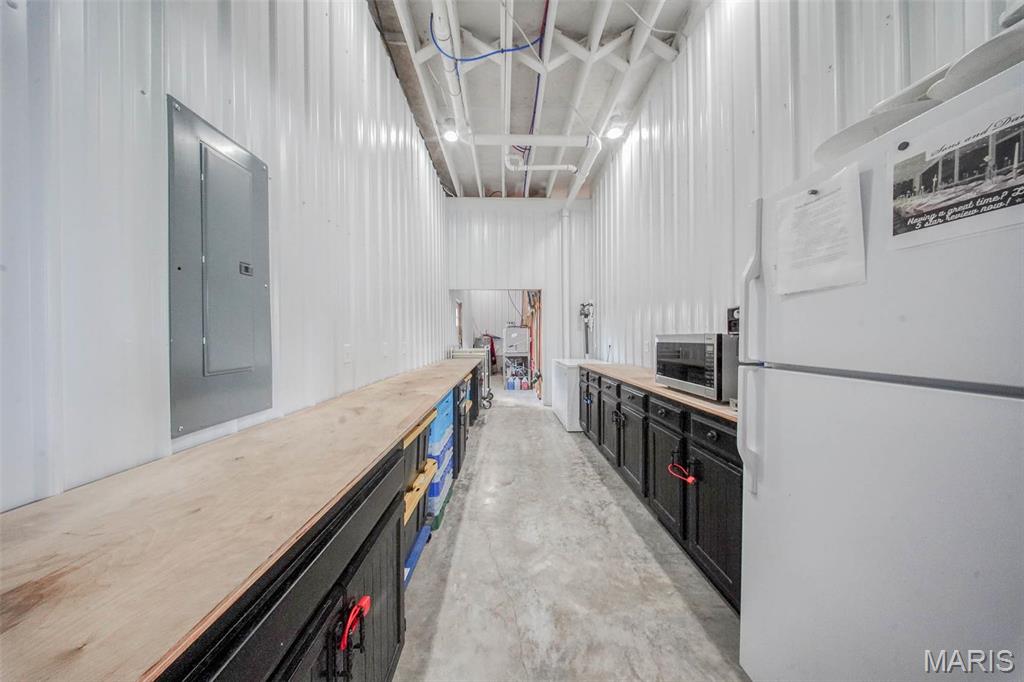 County - Commercial Sale