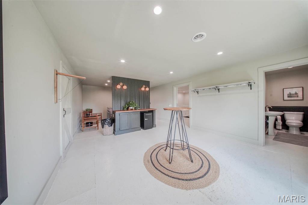 County - Commercial Sale