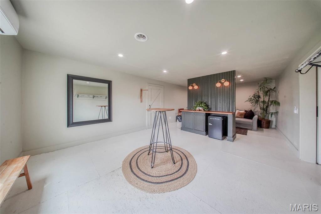 County - Commercial Sale