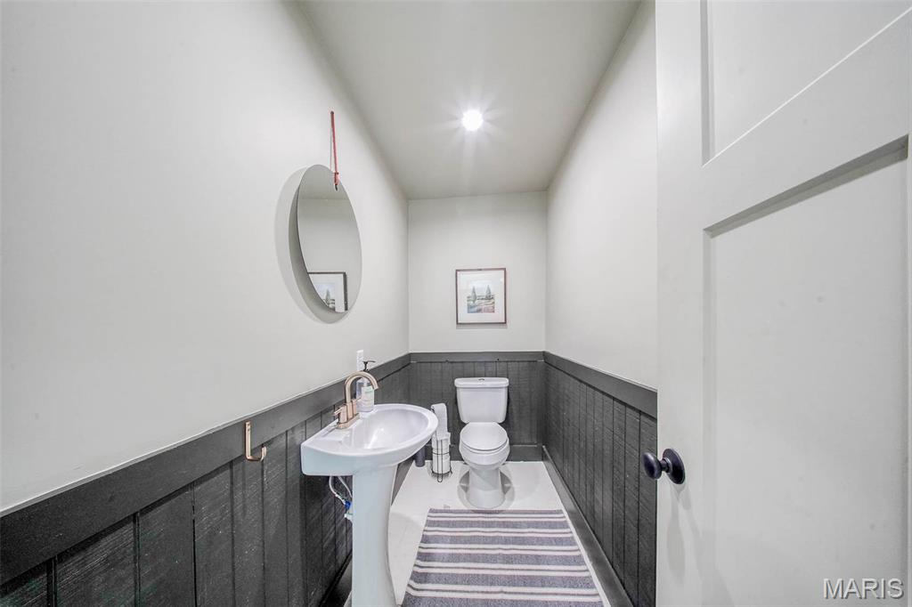 County - Commercial Sale