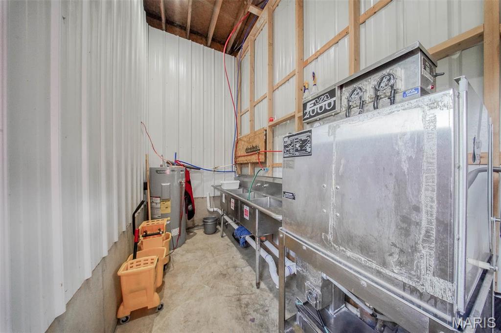 County - Commercial Sale