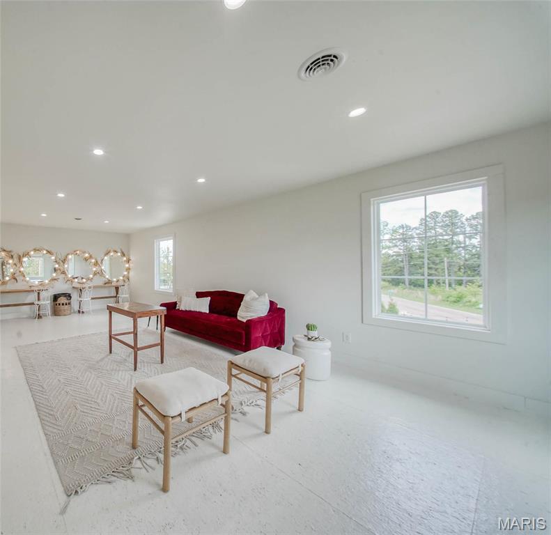 County - Commercial Sale