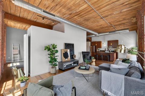 Tiny photo for 721 N 17th Street #405, St Louis, MO 63103 (MLS # 26027445)