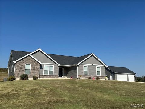 1067 Highway F Defiance MO 63341