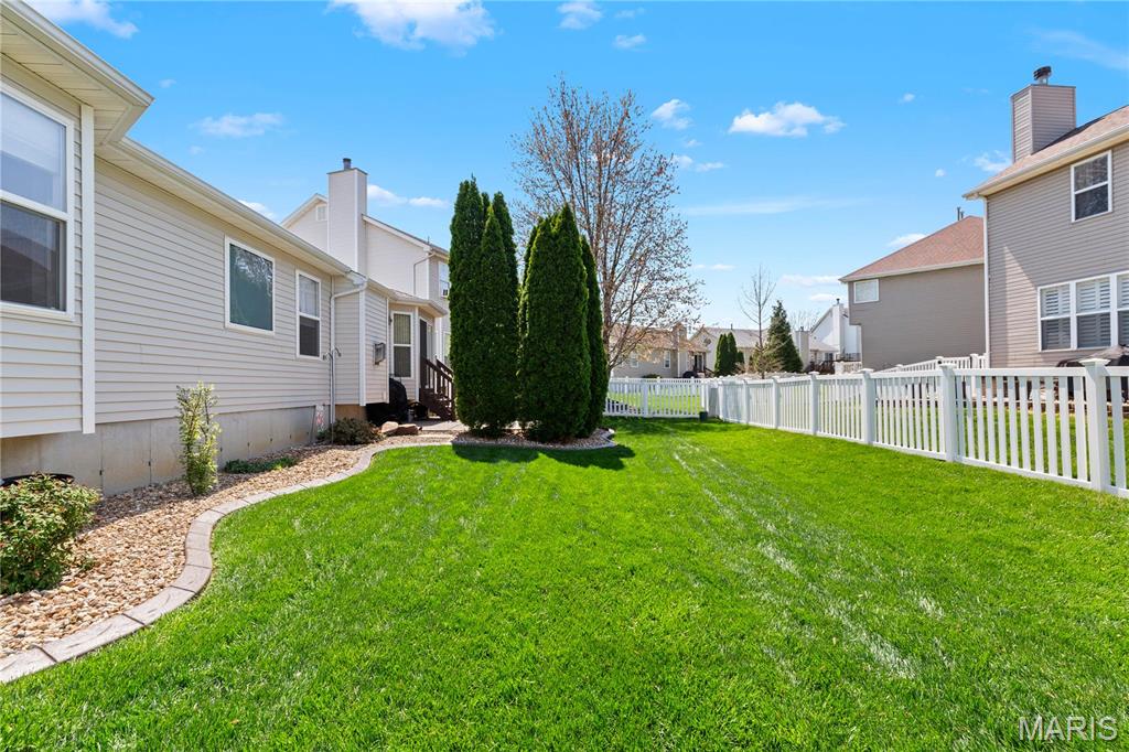 St Peters, Missouri 63376, United States, 3 Bedrooms Bedrooms, ,2 BathroomsBathrooms,Residential,Pending,110258